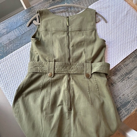 Maeve Green Denim Dress Belt V Neck Midi Length Size 6 (fits snug like a 4) - Picture 7 of 16